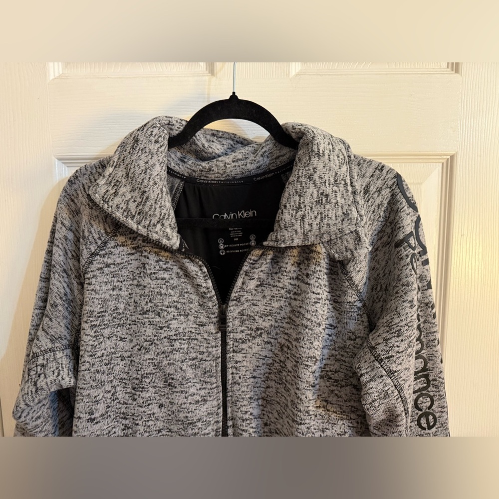 Calvin Klein Women's Heathered Gray & black sweater Jacket XL not faded - Picture 3 of 9